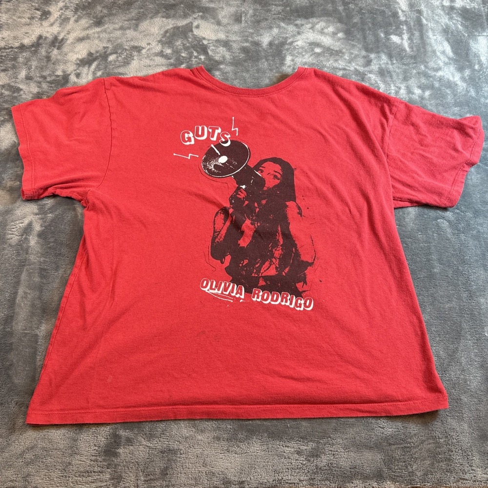 Olivia Rodrigo Guts Red Cotton T-Shirt Size Medium Bravado Music Tour Tee